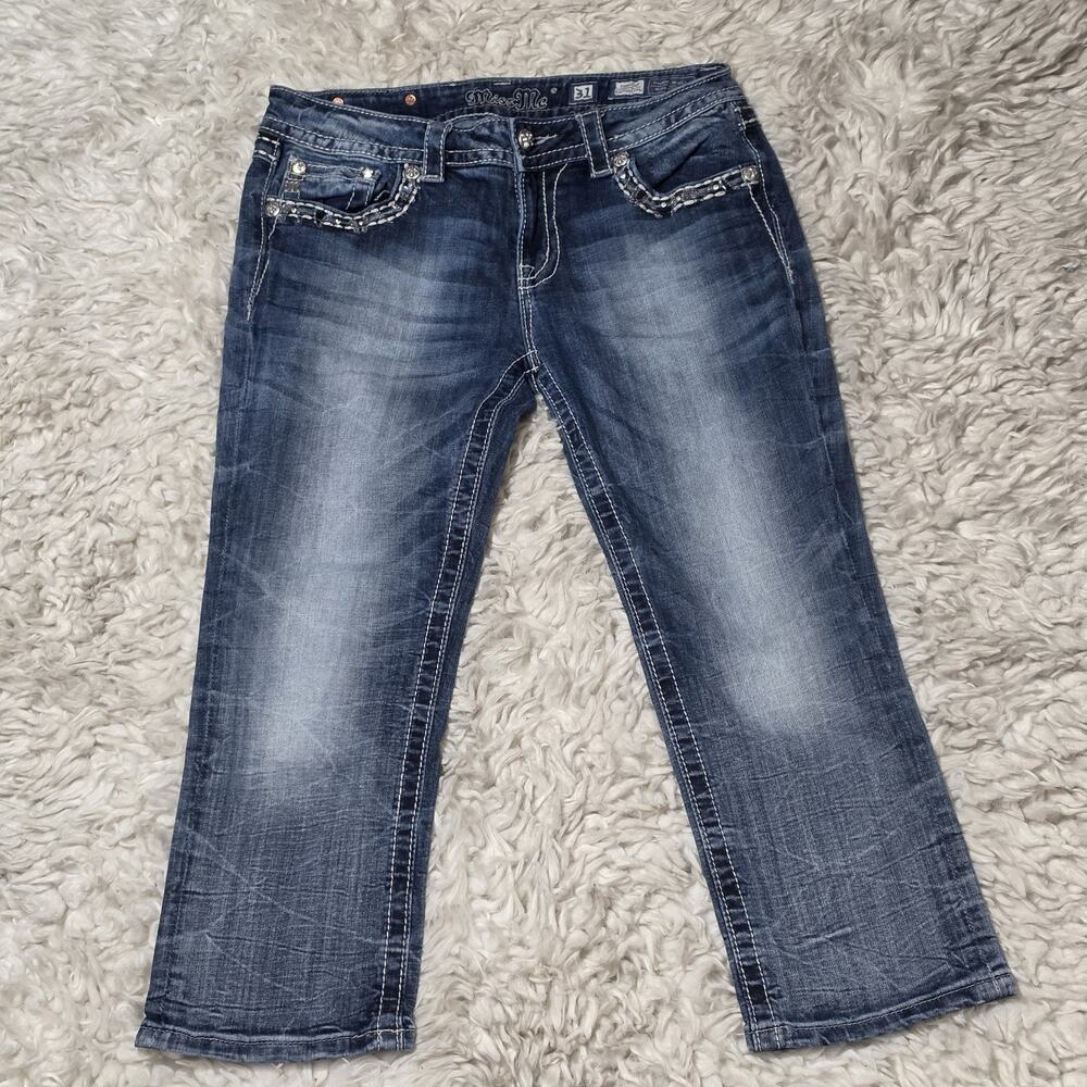 Miss Me Signature Cuffed Thick Stitch Capri SZ 31